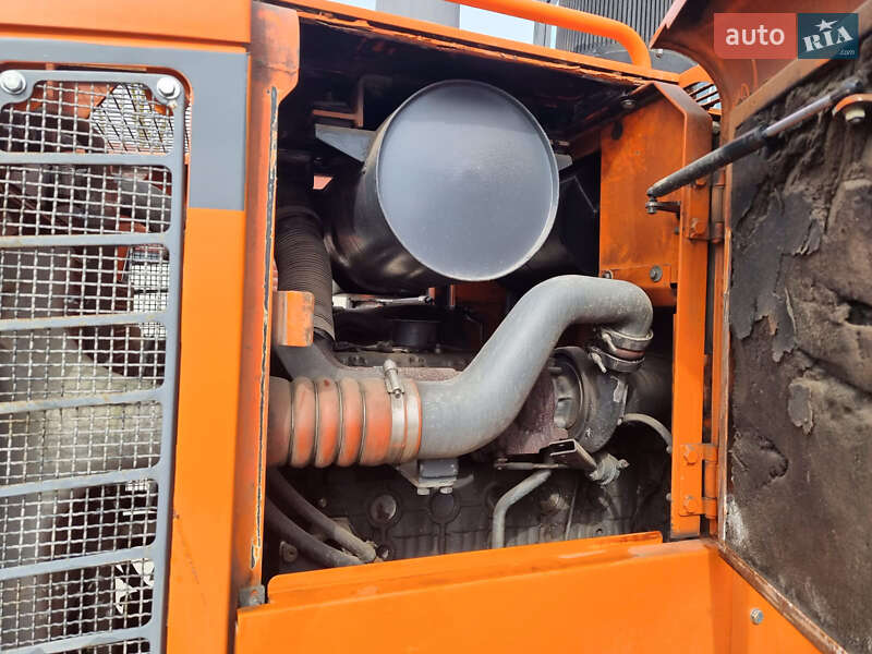 Фронтальный погрузчик Doosan DL 2010 в Одессе фото 13 Фронтальный погрузчик Doosan DL 2010 в Одессе