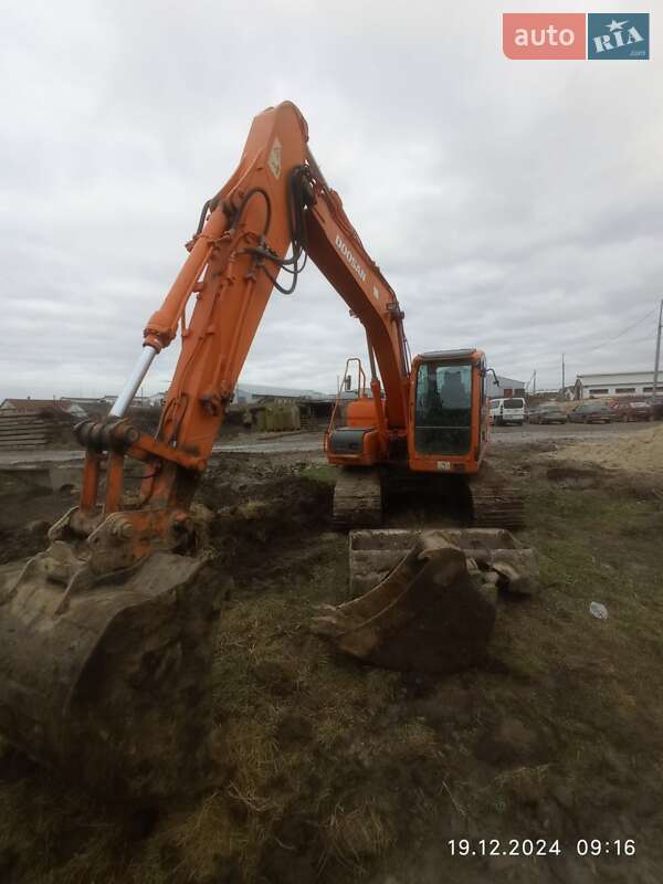 Гусеничный экскаватор Doosan DX 140 2008 в Ровно