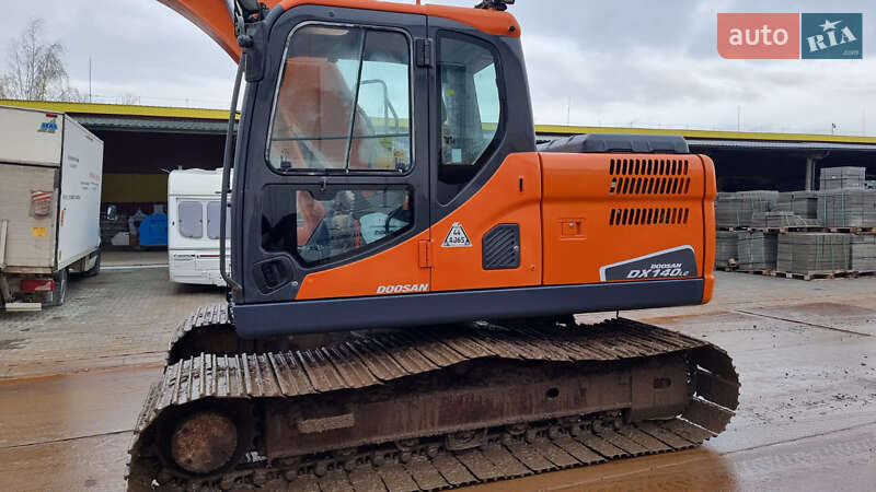 Гусеничный экскаватор Doosan DX 140 2018 в Одессе