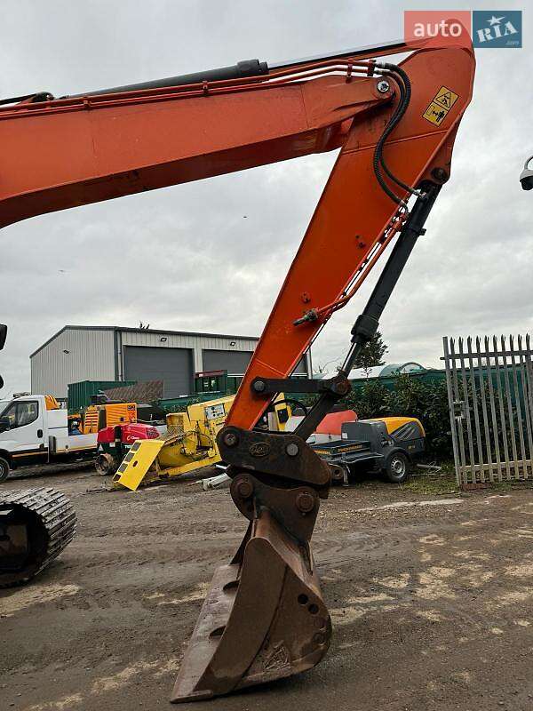 Гусеничный экскаватор Doosan DX 225LC-3 2020 в Киеве