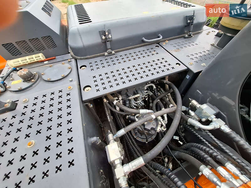 Гусеничний екскаватор Doosan DX 225LC-3 2022 в Одесі