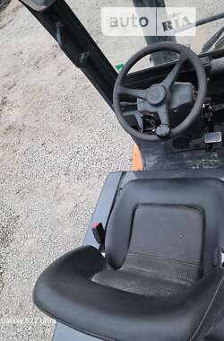 Вилочный погрузчик Doosan DX 340 2008 в 