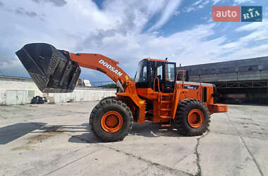 Фронтальні навантажувачі Doosan MEGA 2003 в Києві