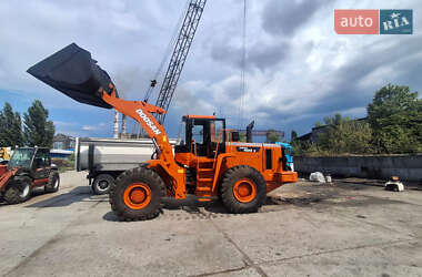 Фронтальні навантажувачі Doosan MEGA 2003 в Києві