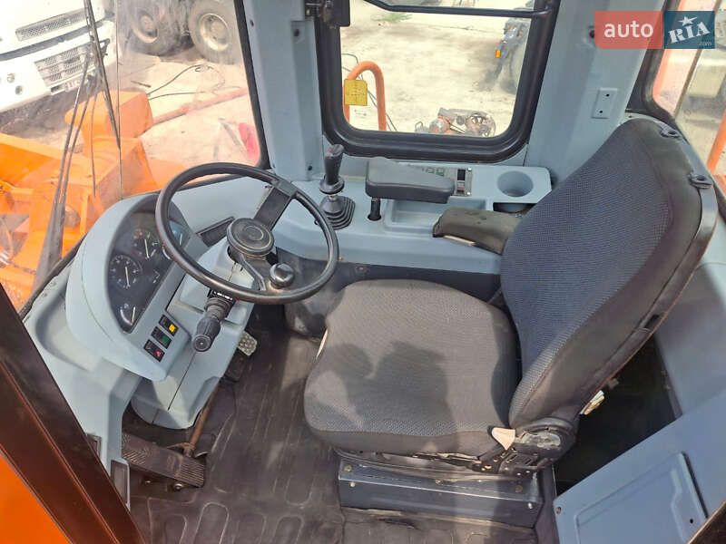 Фронтальні навантажувачі Doosan MEGA 2003 в Києві