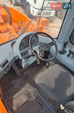 Фронтальні навантажувачі Doosan MEGA 2003 в Києві