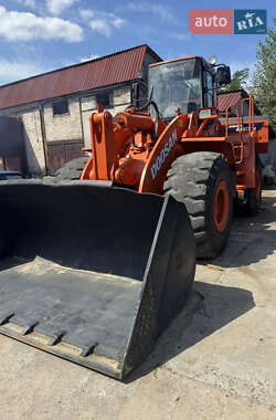 Фронтальні навантажувачі Doosan MEGA 2003 в Києві