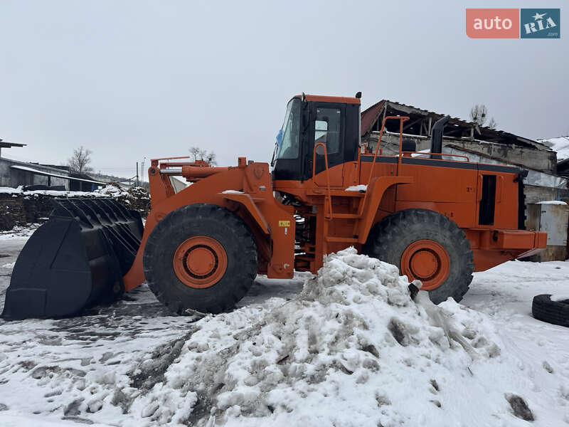 Фронтальный погрузчик Doosan MEGA 2008 в Киеве фото 2 Фронтальный погрузчик Doosan MEGA 2008 в Киеве