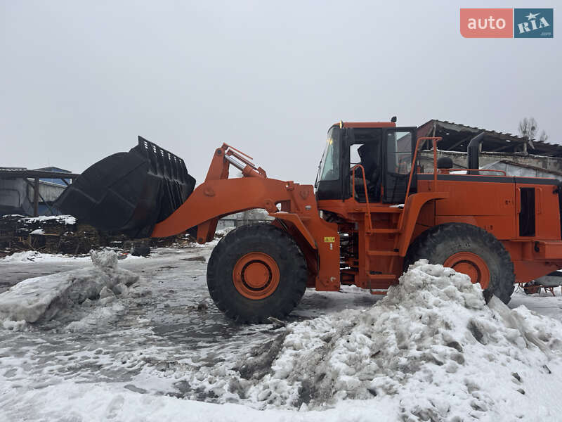 Фронтальный погрузчик Doosan MEGA 2008 в Киеве фото 18 Фронтальный погрузчик Doosan MEGA 2008 в Киеве