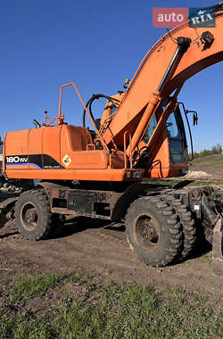 Екскаватор навантажувач Doosan Solar 2010 в Обухові