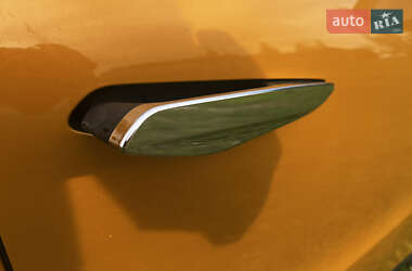 Внедорожник / Кроссовер DS 3 Crossback 2020 в 