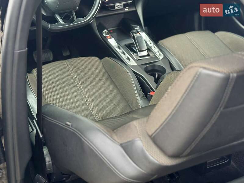 Внедорожник / Кроссовер DS 3 Crossback 2021 в Дрогобыче