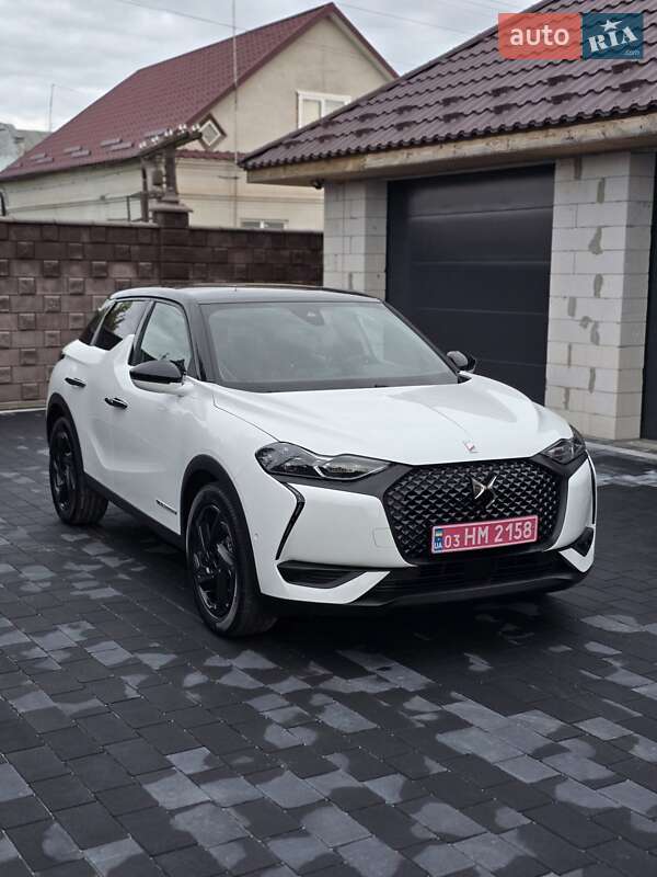 Позашляховик / Кросовер DS 3 Crossback 2022 в 