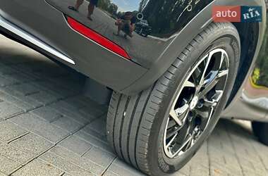 Внедорожник / Кроссовер DS 3 Crossback 2021 в 