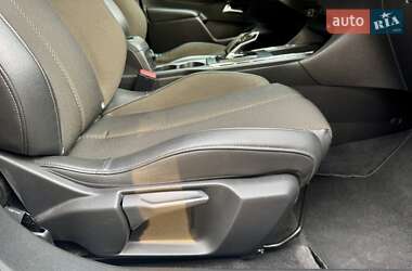 Внедорожник / Кроссовер DS 3 Crossback 2021 в 