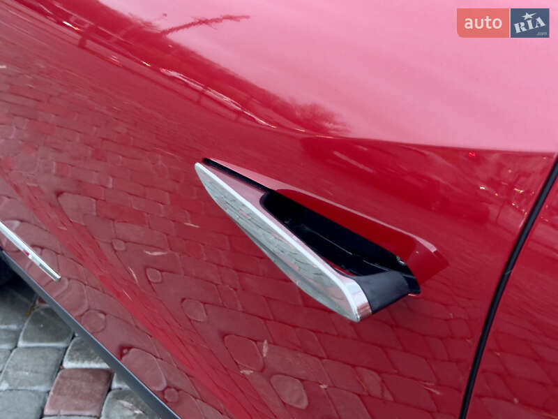 Внедорожник / Кроссовер DS 3 e-Tense 2020 в Виннице