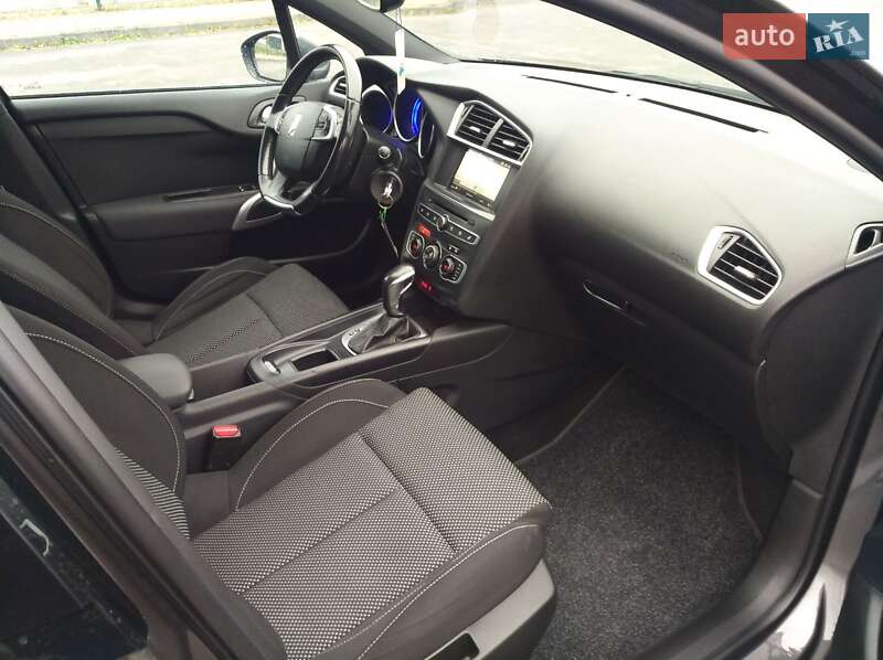 Хетчбек DS 4 Crossback 2017 в Львові