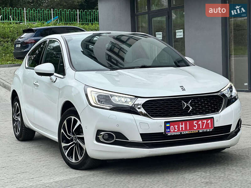 Хэтчбек DS 4 2016 в 