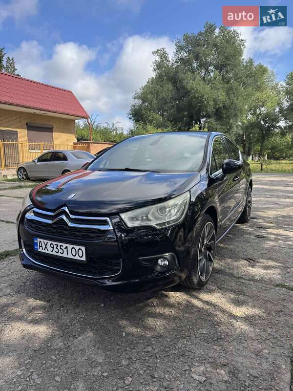 Хэтчбек DS 4 2017 в 