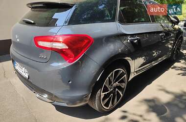 Хэтчбек DS 5 2016 в 