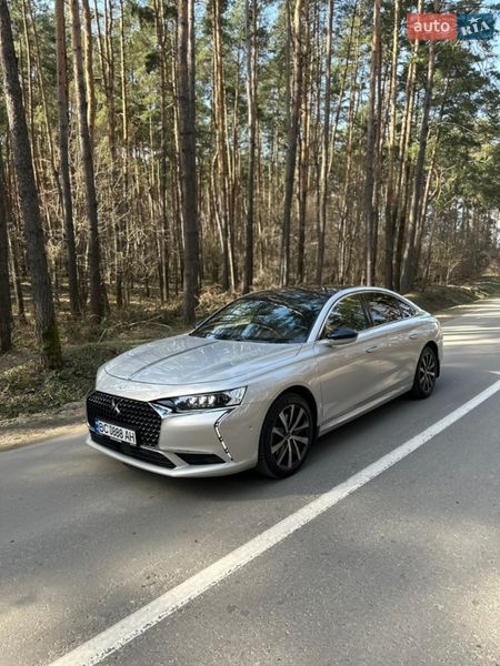 Седан DS 9 2021 в Львове