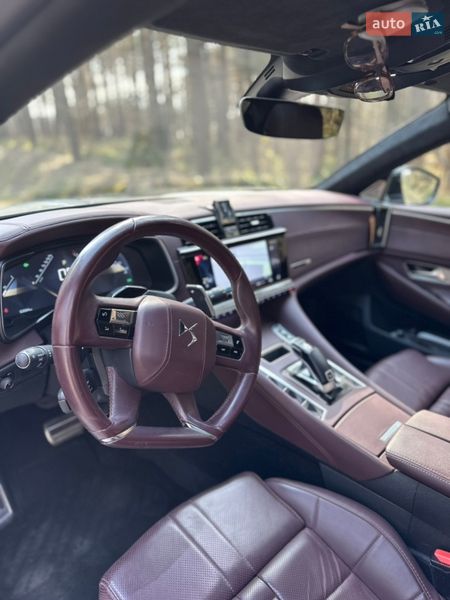 Седан DS 9 2021 в Львове