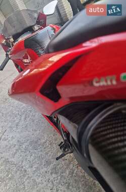 Спортбайк Ducati 1098 2007 в 