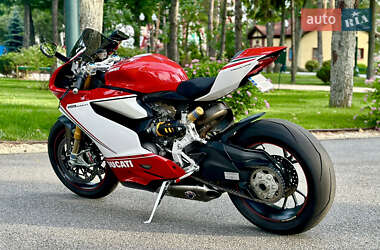Спортбайк Ducati 1199 Panigale S 2012 в 