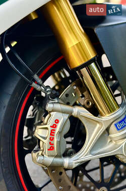 Спортбайк Ducati 1199 Panigale S 2012 в 