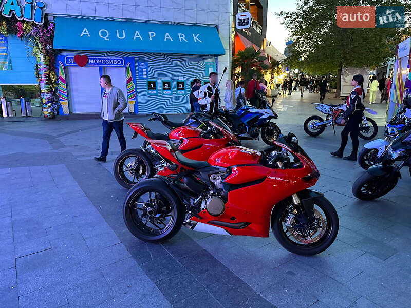 Спортбайк Ducati 1199 2012 в Одессе