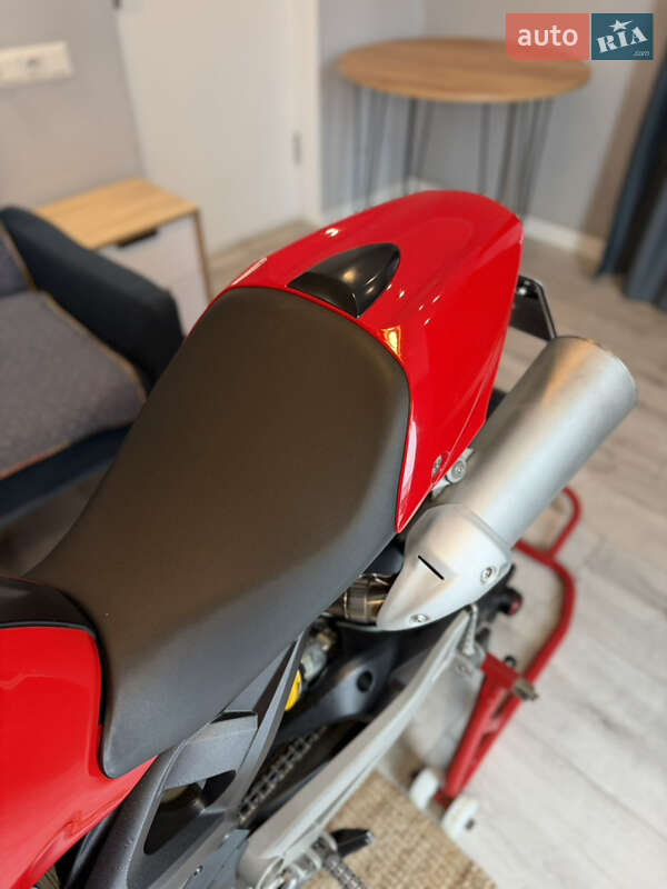 Мотоцикл Без обтікачів (Naked bike) Ducati 696 2008 в Києві фото 10 Мотоцикл Без обтікачів (Naked bike) Ducati 696 2008 в Києві