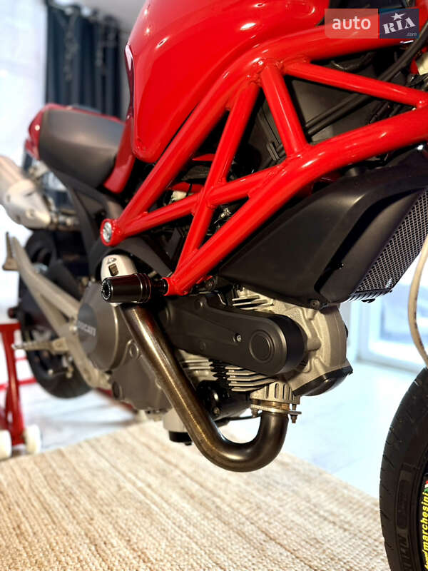 Мотоцикл Без обтікачів (Naked bike) Ducati 696 2008 в Києві фото 16 Мотоцикл Без обтікачів (Naked bike) Ducati 696 2008 в Києві