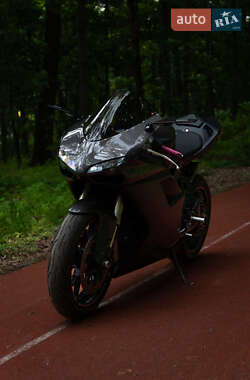 Спортбайк Ducati 848 2011 в 
