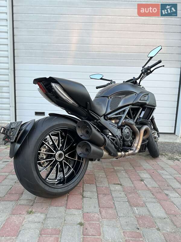 Спортбайк Ducati Diavel 1200 2015 в Одессе