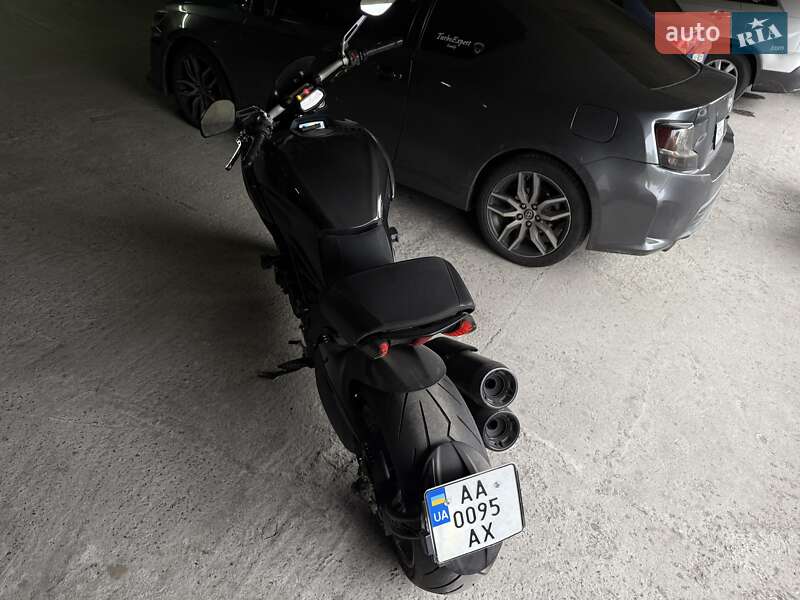 Мотоцикл Спорт-туризм Ducati Diavel 1200 2011 в Киеве