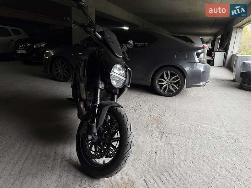 Мотоцикл Спорт-туризм Ducati Diavel 1200 2011 в Киеве