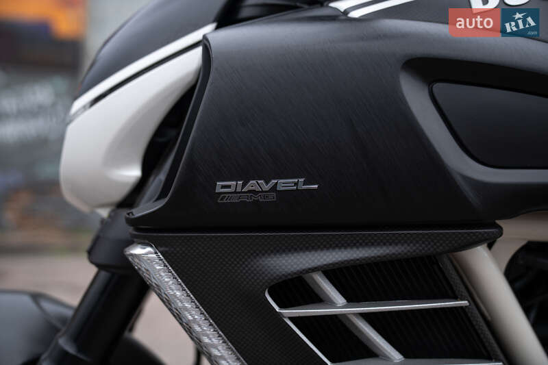Мотоцикл Круизер Ducati Diavel AMG 2013 в Киеве