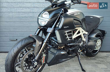 Мотоцикл Круизер Ducati Diavel AMG 2012 в 