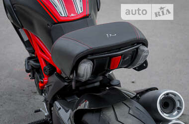 Мотоцикл Спорт-туризм Ducati Diavel Carbon 2013 в Киеве