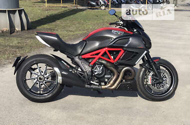 Мотоцикл Круизер Ducati Diavel Carbon 2013 в Киеве