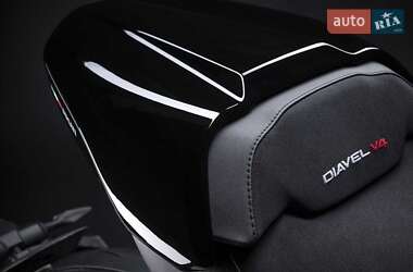 Мотоцикл Без обтікачів (Naked bike) Ducati Diavel V4 1158 2024 в 