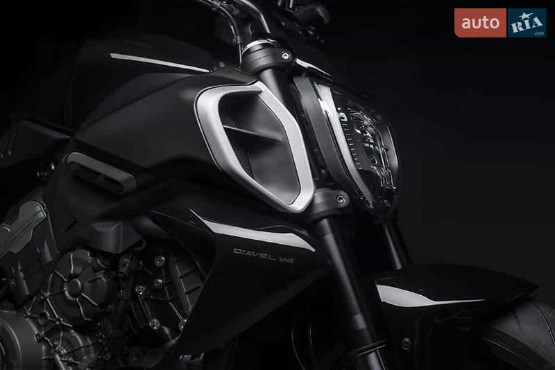 Мотоцикл Без обтекателей (Naked bike) Ducati Diavel V4 1158 2024 в Киеве