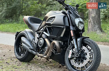 Грузовые мотороллеры, мотоциклы, скутеры, мопеды Ducati Diavel 2015 в Киеве