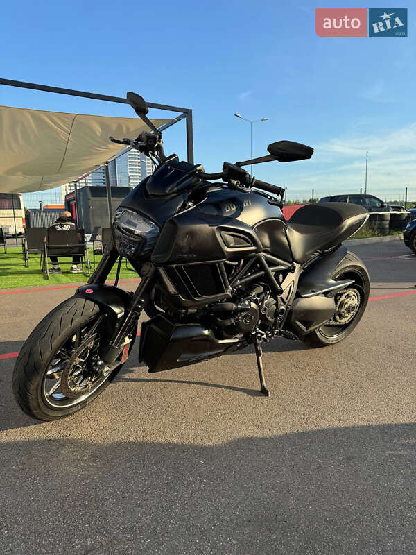 Мотоцикл Круизер Ducati Diavel 2014 в Киеве