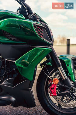 Мотоцикл Круизер Ducati Diavel 2024 в 