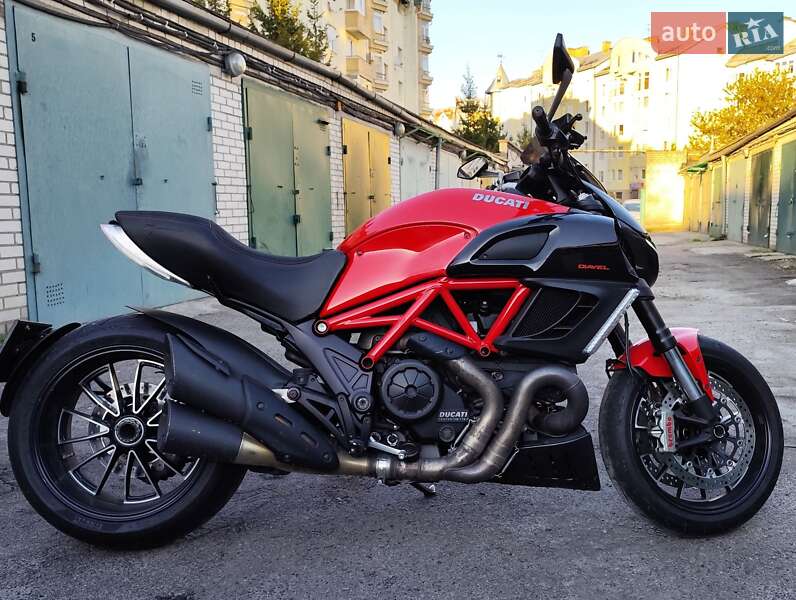 Мотоцикл Многоцелевой (All-round) Ducati Diavel 2013 в Львове