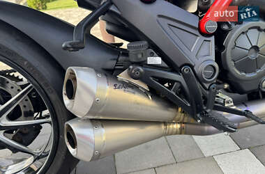 Мотоцикл Без обтекателей (Naked bike) Ducati Diavel 2012 в 