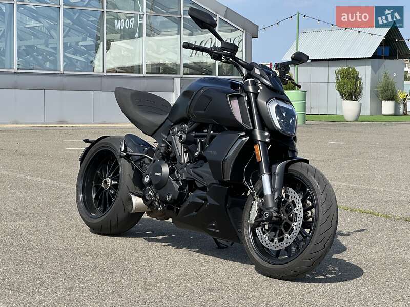 Мотоцикл Без обтекателей (Naked bike) Ducati Diavel 2022 в 