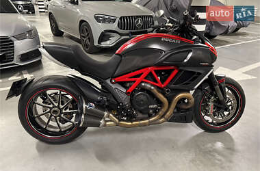 Мотоцикл Круизер Ducati Diavel 2012 в 