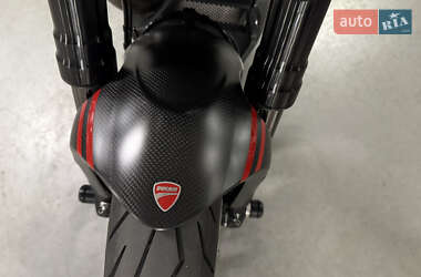 Мотоцикл Круизер Ducati Diavel 2012 в 